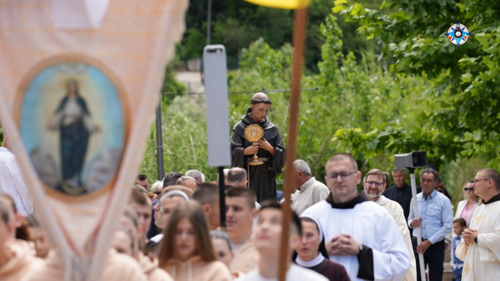 U župi Vitina svečano proslavljen zaštitnik župe, sv. Paškal