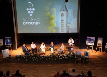 Predstavljen “Band Aid Brotnjo” : Borislav Šimović kroz projekt istaknuo talentiranost Brotnjaka