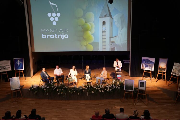 Predstavljen “Band Aid Brotnjo” : Borislav Šimović kroz projekt istaknuo talentiranost Brotnjaka