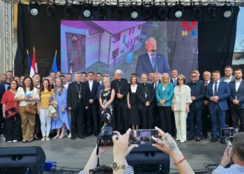 Iz Zagreba glasno poručeno: Hrvati su jedan narod u više država – uz zajedništvo i potporu Republike Hrvatske opstajemo i ostajemo!