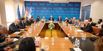 Čović: Nužno relaksirati odnose Hrvata i Bošnjaka, vodit ćemo civiliziranu kampanju usmjerenu na budućnost