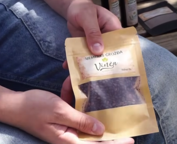 VIDEO Mladi inovatori iz Čitluka vinogradski otpad pretvaraju u  pelet – osvojili prvu nagradu na natjecanju u New Yorku