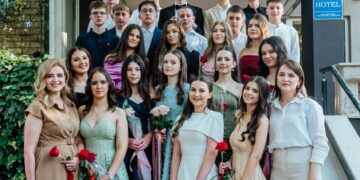 FOTO Učenici devetih razreda Osnovne škole Bijakovići proslavili malu maturu u Hotelu Brotnjo