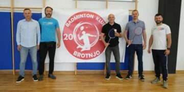 Članovi kluba “Herc” podržali osnivanje Badminton kluba Brotnjo i darovali sportsku opremu
