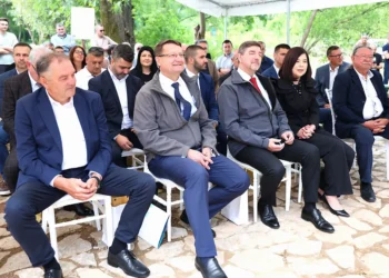 Na Buni otvoren prvi pčelinjak za žrtve mina i osobe s invaliditetom u BiH