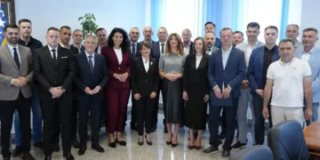 Federalna ministrica prometa i komunikacija s predstavnicima županija potpisala ugovore za izgradnju i rekonstrukciju cesta u FBiH