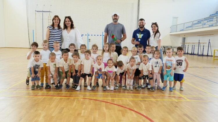 Mališani iz Dječjeg vrtića Čitluk uživali u sportskim aktivnostima u školskoj dvorani SŠ dr. fra Slavka Barbarića
