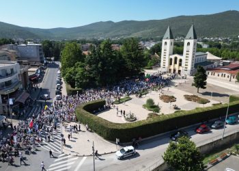 Hodnja mira i molitveni program u Međugorju za 45. obljetnicu ukazanja Kraljice Mira