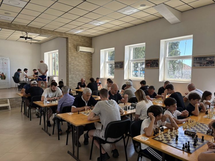 Održan šahovski turnir u Donjim Hamzićima: Nastupilo 50 šahista iz BiH i Hrvatske