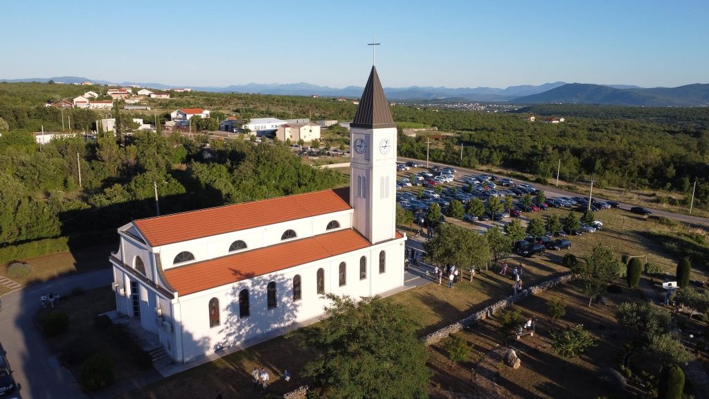 FOTO U znaku vjere i zajedništva proslavljen blagdan Presvetog Srca Isusova u Gornjoj Blatnici