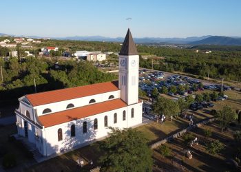 FOTO U znaku vjere i zajedništva proslavljen blagdan Presvetog Srca Isusova u Gornjoj Blatnici
