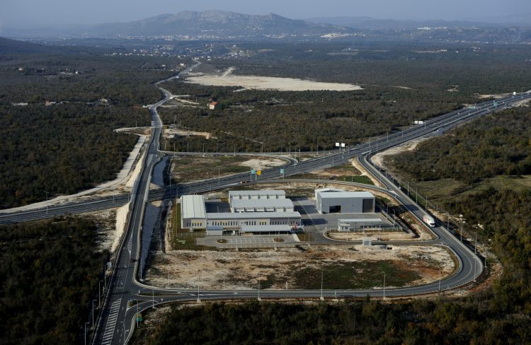 Zbog čišćenja prosutog ulja zatvoren izlaz na autocesti kod Međugorja