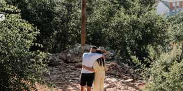 Brdo ukazanja u znaku ljubavi: Zaruke mladog para iz Osijeka