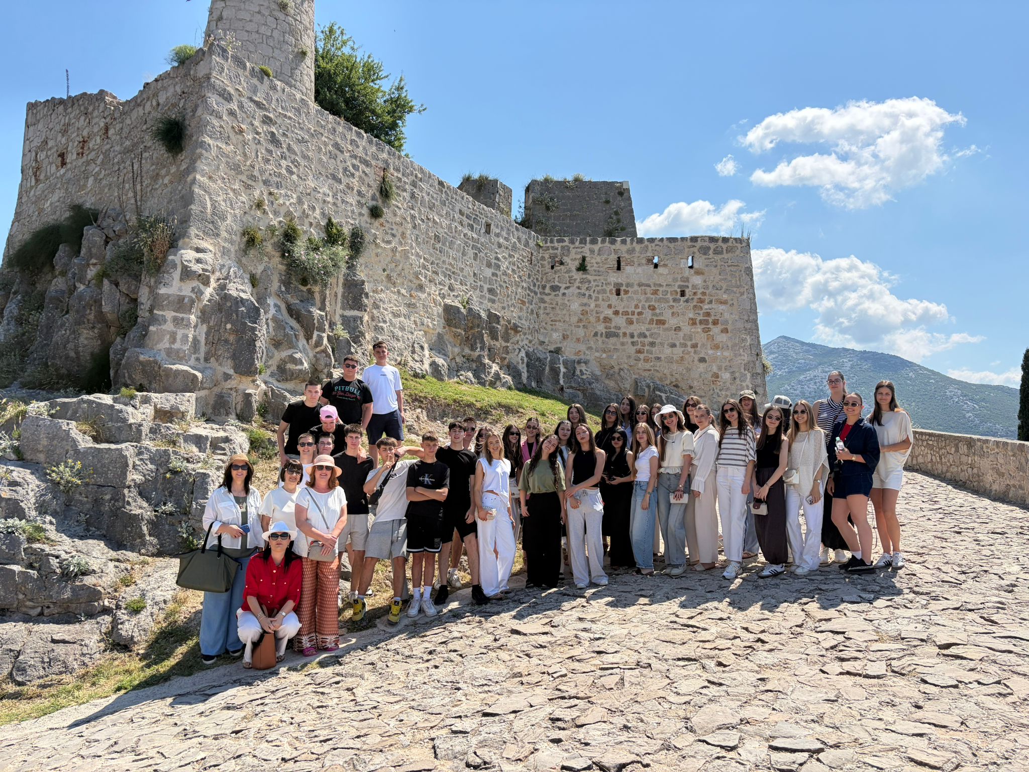 OŠ FRA DIDAKA BUNTIĆA Edukacijski izlet učenika u Klis i Split OŠ FRA DIDAKA BUNTIĆA Edukacijski izlet učenika u Klis i Split