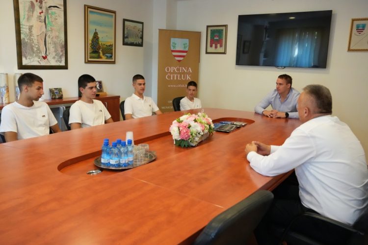 OPĆINA ČITLUK Načelnik Radišić upriličio prijem za članove HRK Međugorje