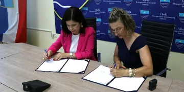 Vlada HNŽ-a kupila tri nova vozila hitne pomoći za domove zdravlja u Mostaru i Prozor-Rami