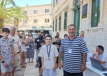 ŠAHOVSKI KLUB BROTNJO Srebro za Ivana Ćorića na međunarodnom turniru u Veloj Luci