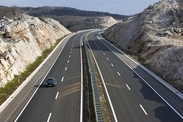 Na snagu stupila nova pravila na hrvatskim cestama