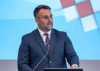 Brotnjak Leonardo Artuković izabran za prvog predsjednika Savjeta mladih Hrvata izvan Republike