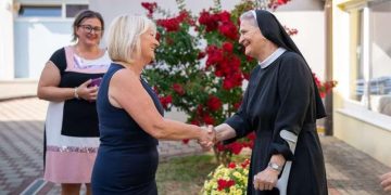 Borjana Krišto posjetila Sigurnu kuću “Majka Krispina” u Međugorju