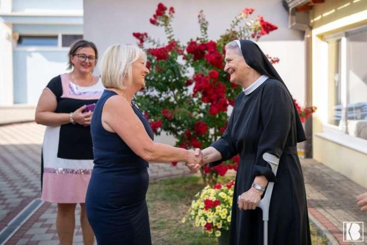 Borjana Krišto posjetila Sigurnu kuću “Majka Krispina” u Međugorju