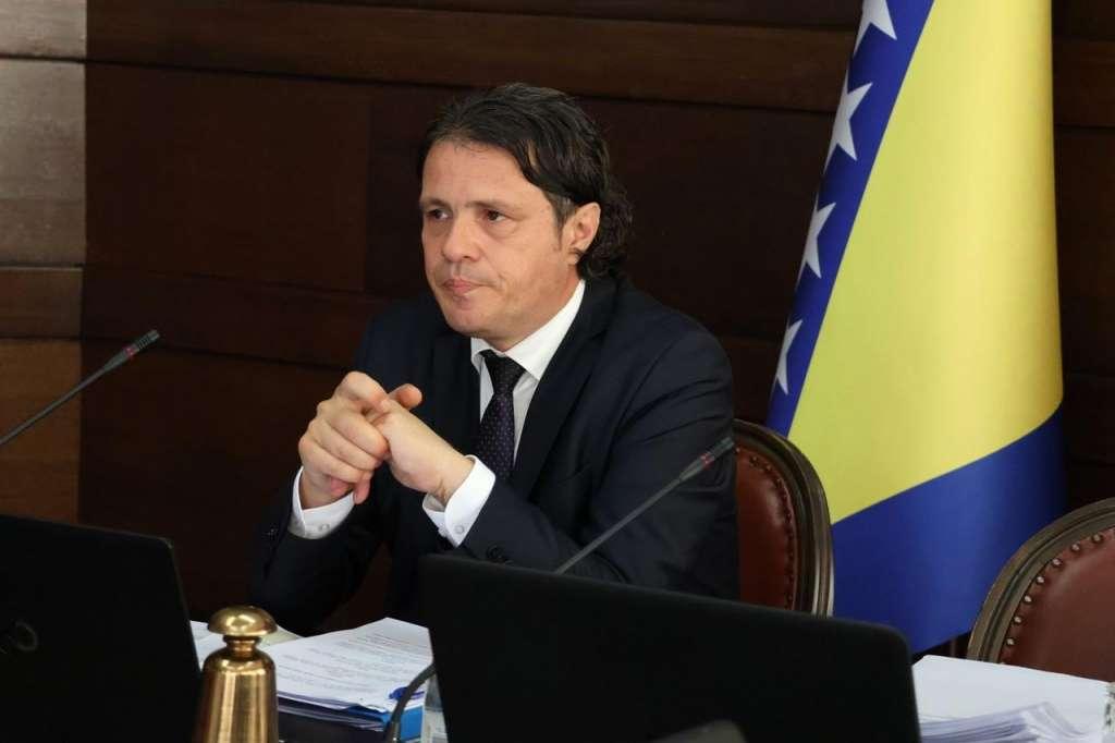 Kraljević: Uredba o isplati neoporezive pomoći od 300 KM mjesečno produljuje se do kraja godine Kraljević: Uredba o isplati neoporezive pomoći od 300 KM mjesečno produljuje se do kraja godine