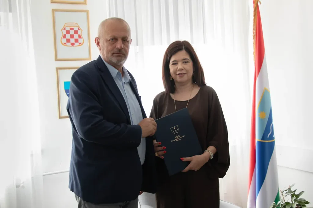 Ured predsjednice Vlade HNŽ-a osigurao sredstva za energetsku i infrastrukturnu obnovu još jedne mostarske osnovne škole