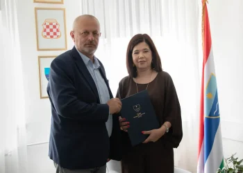Ured predsjednice Vlade HNŽ-a osigurao sredstva za energetsku i infrastrukturnu obnovu još jedne mostarske osnovne škole