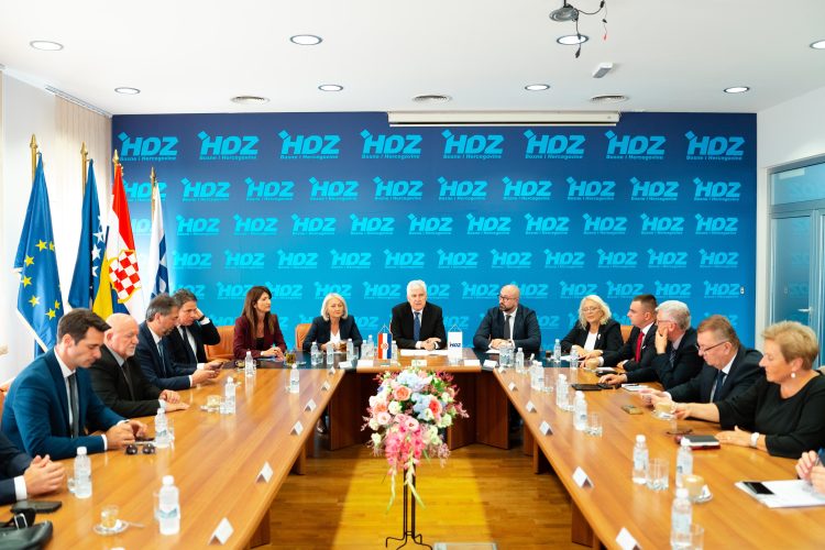 Od utemeljenja do novih političkih izazova, kontinuitet koji nose generacije – HDZ BiH obilježio 36 godina
