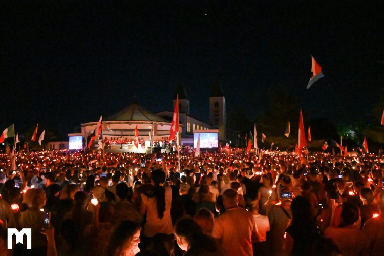 TREĆI DAN 37. MLADIFESTA | Fra Jozo Grbeš: “Birajte slobodu i ljubav, bit ćete sretni uvijek”