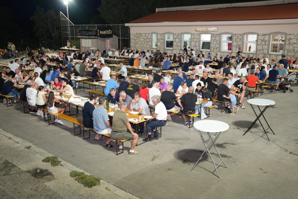 Donji Hamzići proslavili obranu naslova prvaka u MNL MZ općine Čitluk