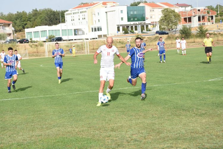 HNK Brotnjo slavio u utakmici protiv HNK Grude