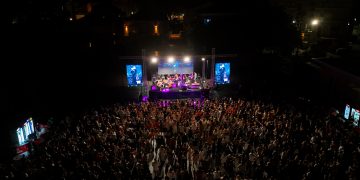 Mostar pjevao s Peđom Jovanovićem: Spektakl Peđe Jovanovića i Big Concert Orchestra koji će se pamtiti