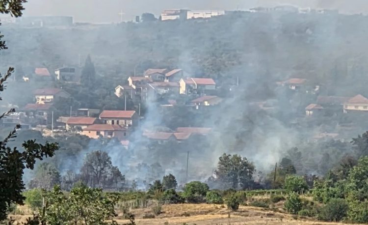 VELIKI POŽAR U GRADNIĆIMA | U gašenju sudjelovali i Air Tractori