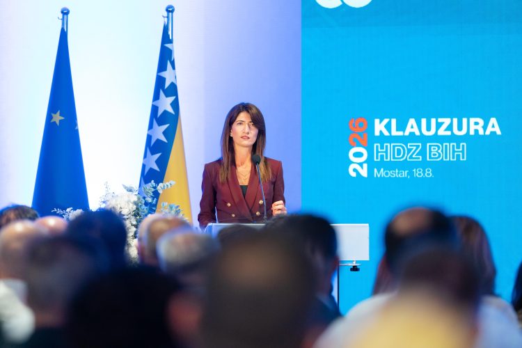 Klauzura HDZ-a BiH pred Opće izbore potvrdila politički smjer – jednakopravnost Hrvata, stabilnost i europska BiH