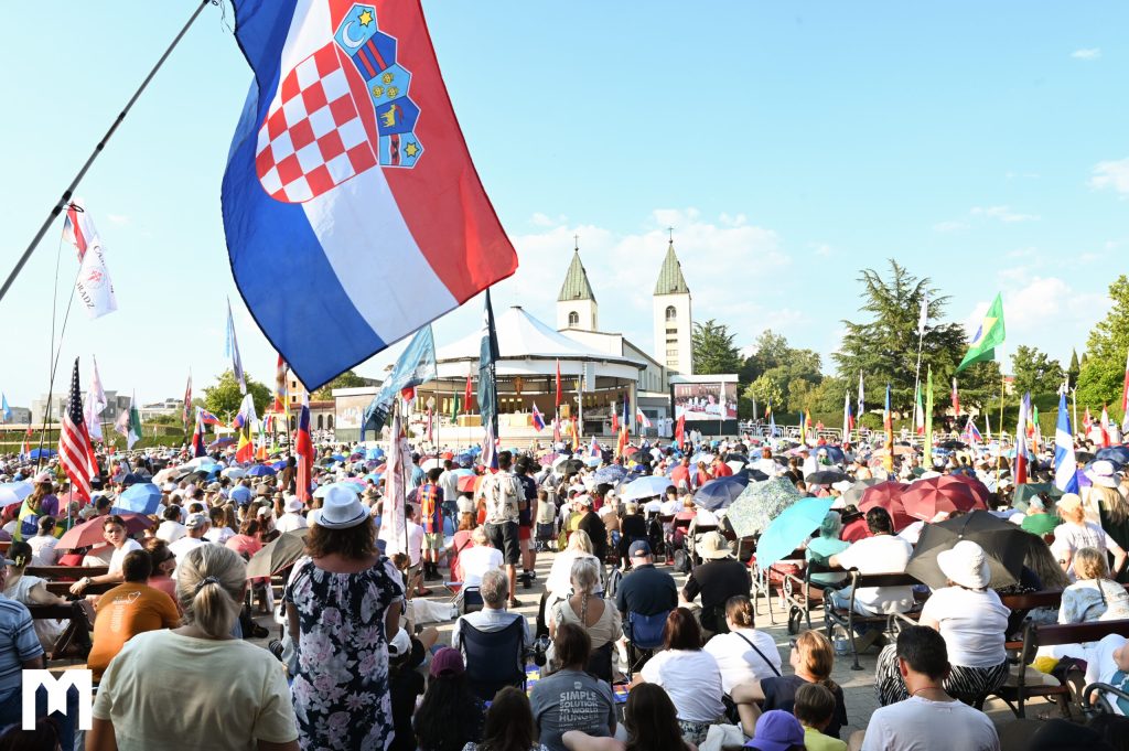 POČEO 37. MLADIFEST Nuncij Chullikatt: 
