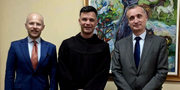 Veleposlanik Republike Poljske boravio u Međugorju | Susret s fra Zvonimirom Pavičićem