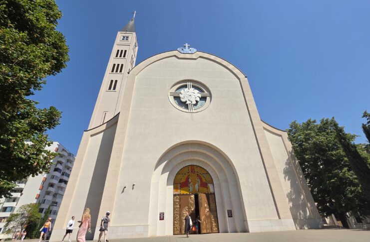 FRANJEVAČKI SAMOSTAN SV. PETRA I PAVLA | “Mostarci su naviknuli da je ovdje njihov dom”