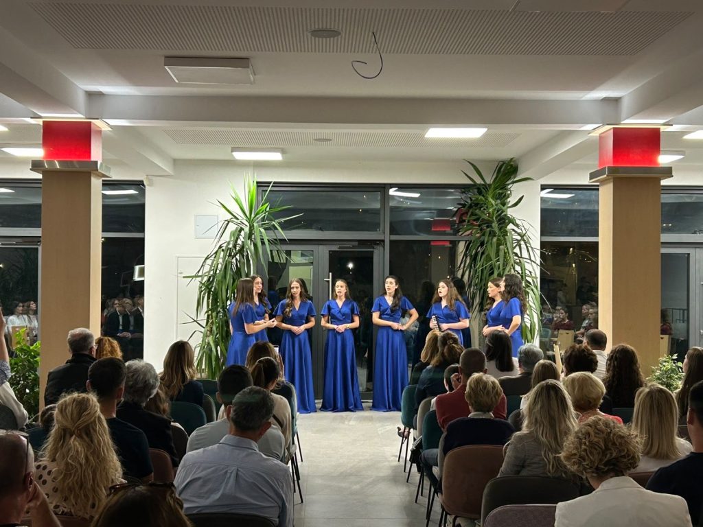 Humanitarni koncert klapa u Mostaru: Glazbom prikupljeno 4.786,60 KM za Zakladu „Svjetlo nade“