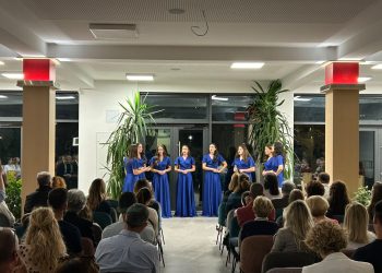 Humanitarni koncert klapa u Mostaru: Glazbom prikupljeno 4.786,60 KM za Zakladu „Svjetlo nade“