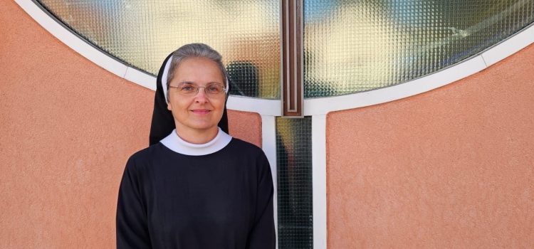 USUSRET MARIOLOŠKIM DANIMA U MEĐUGORJU | S. Valerija Kovač – “Gospu vjernici doživljavaju kao svoju suputnicu”