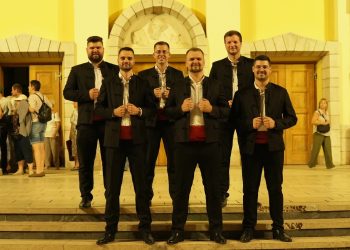 DESETLJEĆE MIRA I SLOGE | Klape Concordia i Mir slave 10 godina pjesme i prijateljstva