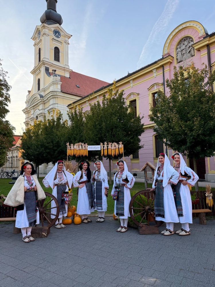 Od Hercegovine do Slavonije: Vinkovačke jeseni večeras ispričale priču o fra Didaku Buntiću i 17.000 hercegovačke djece