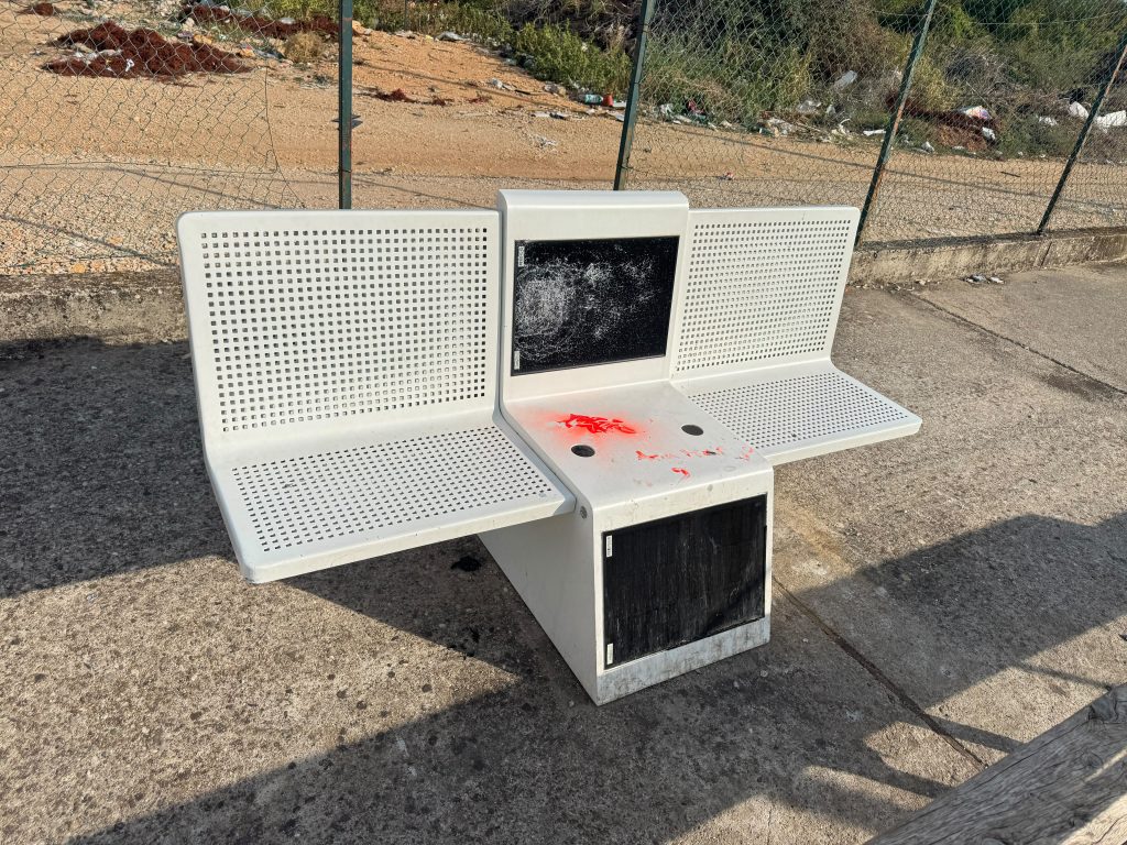 Športski centar u MZ Gornji Ograđenici meta vandalizma, počinjena veća materijalna šteta