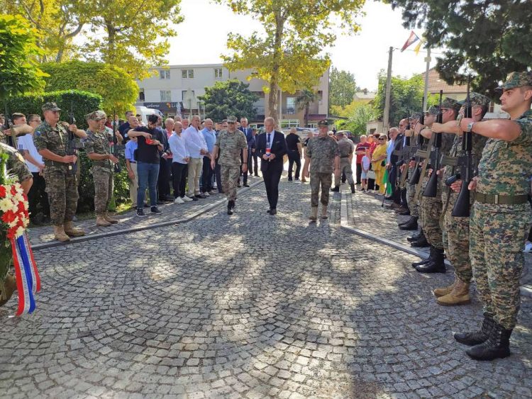 Sutra obilježavanje Dana branitelja i svečano otvaranje spomenika poginulim braniteljima u Čitluku