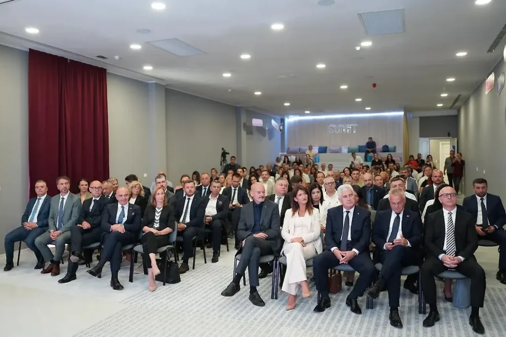 RH izdvojila 25,75 milijuna eura za projekte od interesa za Hrvate u BiH, od čega 6 milijuna eura za prostor HNŽ-a