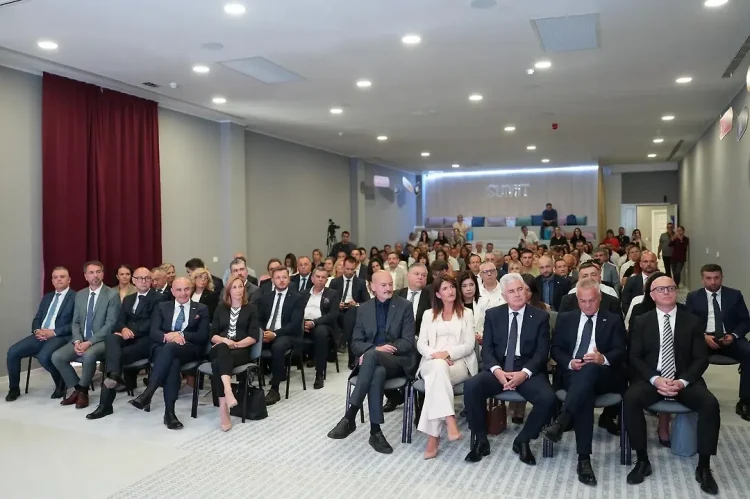 RH izdvojila 25,75 milijuna eura za projekte od interesa za Hrvate u BiH, od čega 6 milijuna eura za prostor HNŽ-a