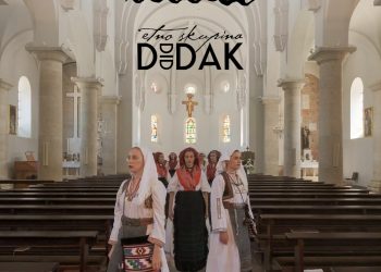 Od Didaka Didaku: Etno skupina Didak na rođendan fra Didaka Buntića predstavlja pjesmu „Kamena lađa“