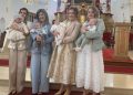Prekrasna obiteljska priča: Četiri sestre istoga dana krstile svoje četvero djece