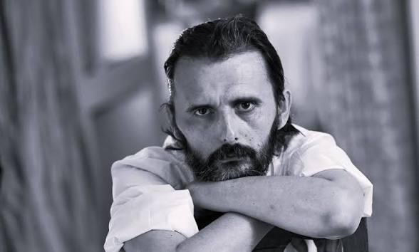 Preminuo Goran Bare, legendarni frontmen grupe Majke